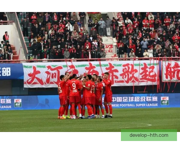 中超最新赛季战报：豪门鏖战精彩瞬间引球迷热议