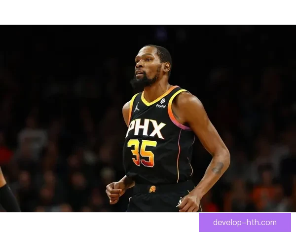 杜兰特复出迎战老东家勇士 带领太阳冲击季后赛名额